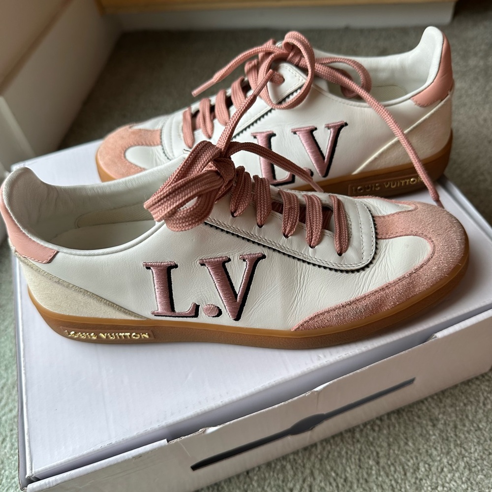 Louis Vuitton White and Pink Women's Sneakers
